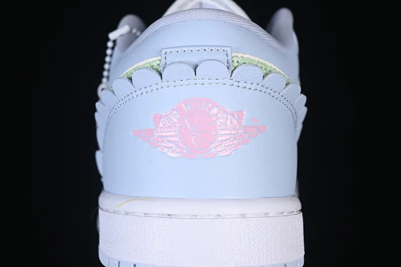 All categories Air Jordan Jordan series basketball shoes Air Jordan 1 Low Air Jordan 1 Low AJ1 Joe 1 Valentine's Day limited low-top retro cultural basketball shoes IB7113-403